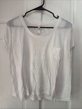 Aeropostale White Short Sleeve Pocket Tee - Scoop Neck